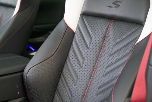 2026 Aston Martin DBX S