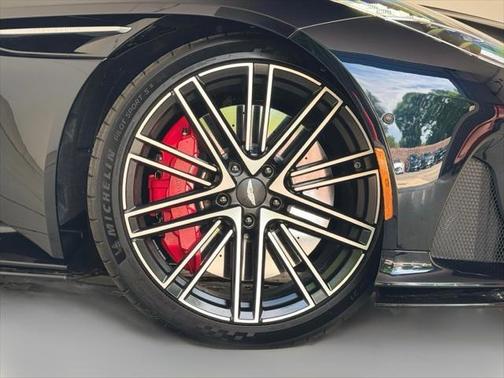 2024 Aston Martin DB12 Volante