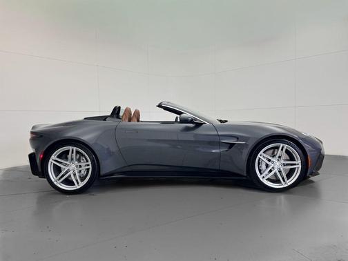 Xenon Gray 2026 Aston Martin Vantage Roadster