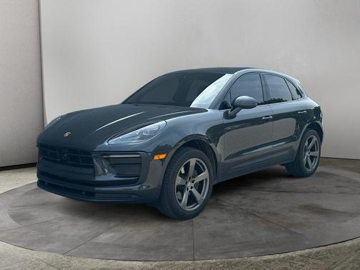2023 Porsche Macan Base