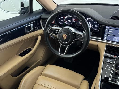 2020 Porsche Panamera 4