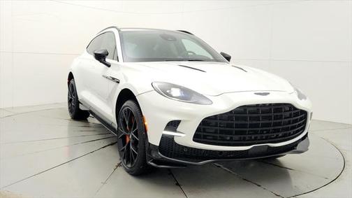 2025 Aston Martin DBX 707