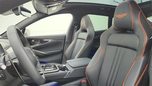 2025 Aston Martin DBX 707