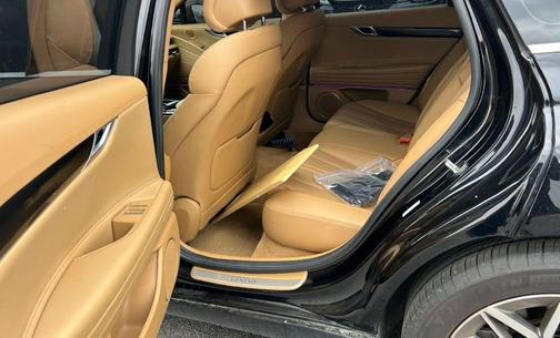 Vik Black 2025 Genesis G80 2.5T