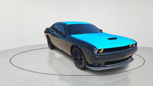 Pitch Black Clearcoat 2022 Dodge Challenger R/T