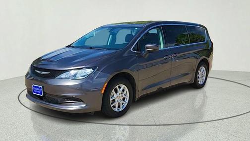 Granite Crystal Clearcoat Metallic 2021 Chrysler Voyager LX