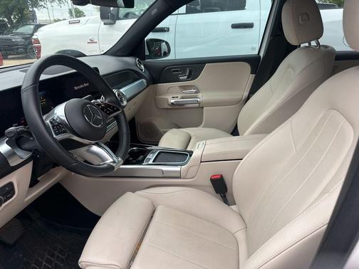 Digital White 2024 Mercedes-Benz EQB 250 Base