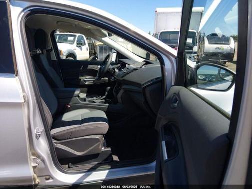 Ingot Silver Metallic 2017 Ford Escape SE