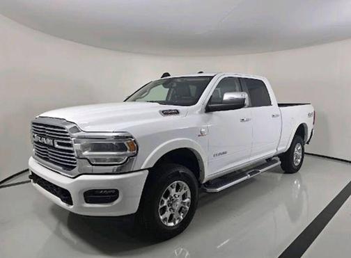 Bright White Clearcoat 2022 RAM 2500 Laramie