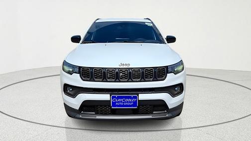 Bright White Clearcoat 2026 Jeep Compass Latitude