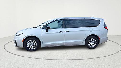 2024 Chrysler Pacifica Touring-L