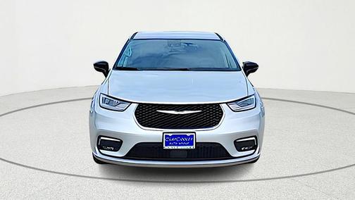 2024 Chrysler Pacifica Touring-L