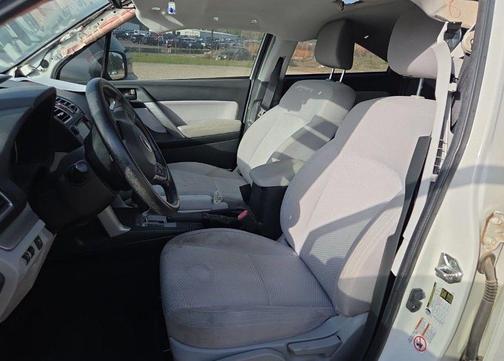 2016 Subaru Forester 2.5i