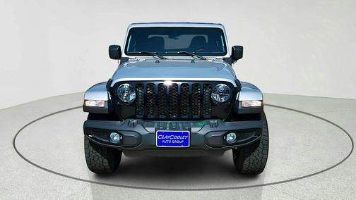 2022 Jeep Gladiator Sport