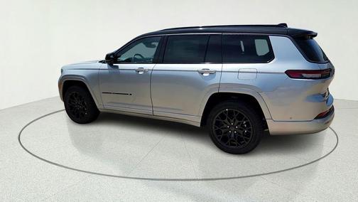 Silver Zynith 2026 Jeep Grand Cherokee L Summit
