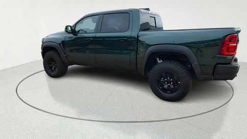 Serrano Red 2026 RAM 1500 RHO