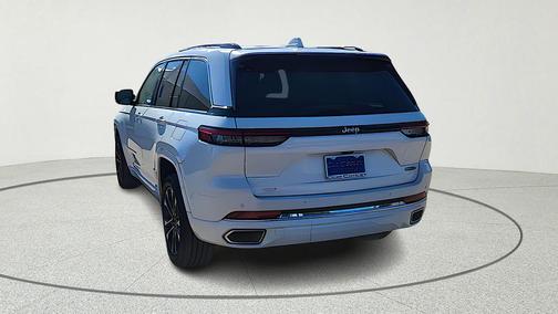 2022 Jeep Grand Cherokee Overland