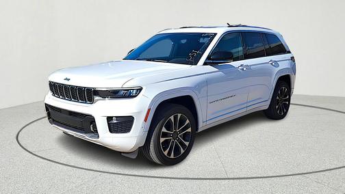 2022 Jeep Grand Cherokee Overland