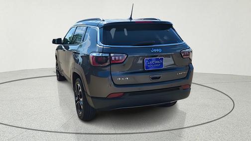 Sting Gray Clearcoat 2024 Jeep Compass Limited