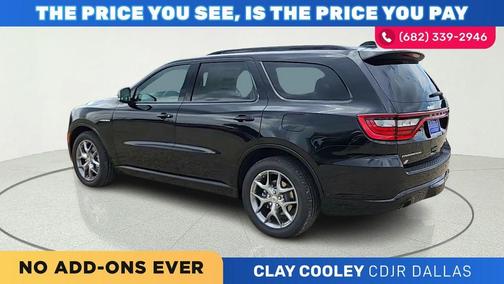 DB Black Crystal Clearcoat 2026 Dodge Durango GT Plus HEMI V8