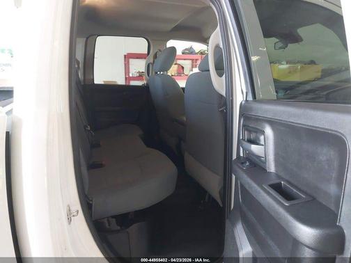 Bright White Clearcoat 2019 RAM 1500 Classic Tradesman