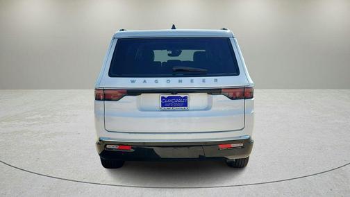 2024 Jeep Wagoneer Base