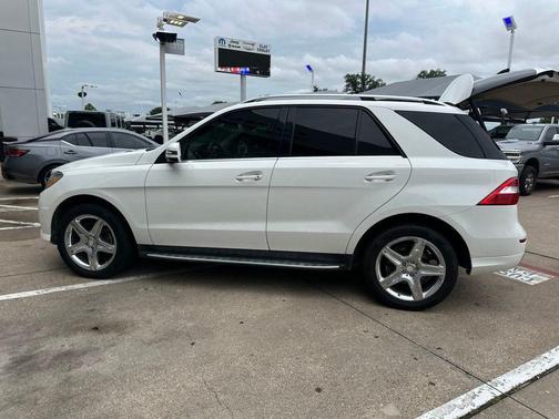 Polar White 2015 Mercedes-Benz M-Class ML 400