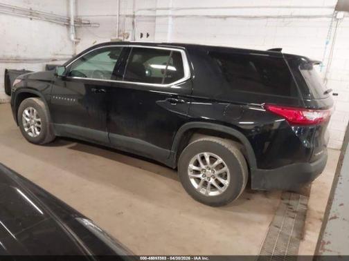 Mosaic Black Metallic 2021 Chevrolet Traverse LS