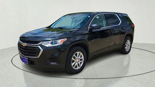 Mosaic Black Metallic 2021 Chevrolet Traverse LS