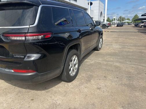 Diamond Black 2023 Jeep Grand Cherokee L Limited