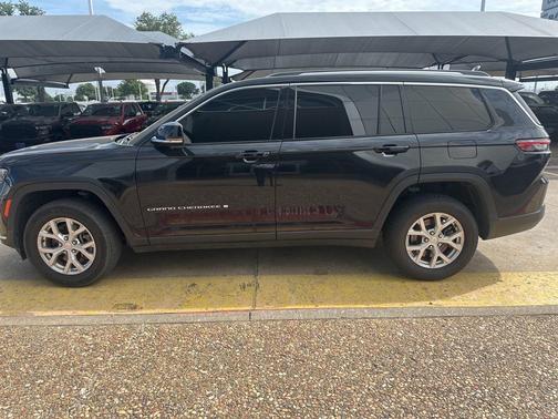 Diamond Black 2023 Jeep Grand Cherokee L Limited