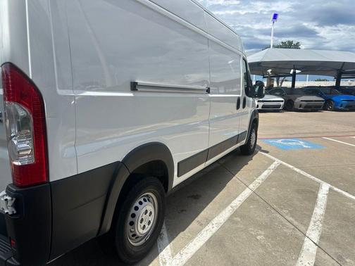 Bright White Clearcoat 2025 RAM ProMaster 2500 High Roof