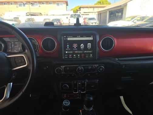 Bright White Clearcoat 2021 Jeep Gladiator Rubicon