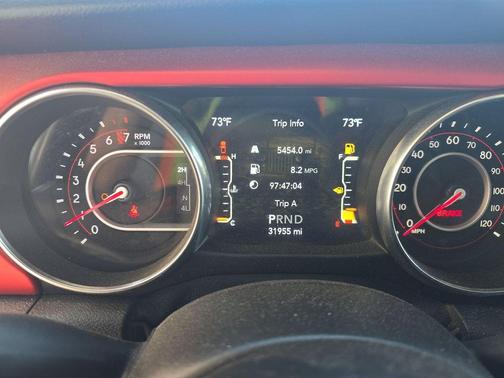 Bright White Clearcoat 2021 Jeep Gladiator Rubicon