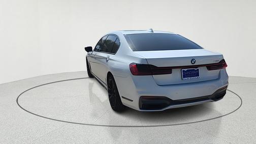 Alpine White 2020 BMW 740 i