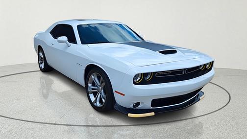 White Knuckle Clearcoat 2022 Dodge Challenger R/T