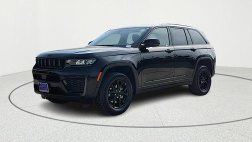 2026 Jeep Grand Cherokee Laredo