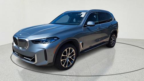 Gray Metallic 2024 BMW X5 xDrive40i
