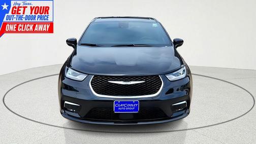 Diamond Black 2026 Chrysler Pacifica Select