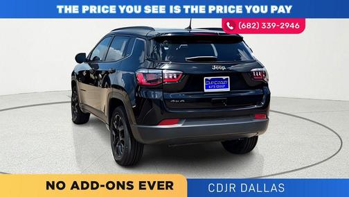 Diamond Black 2026 Jeep Compass Latitude