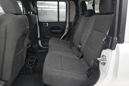 Bright White Clearcoat 2025 Jeep Gladiator Sport