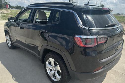 Diamond Black 2019 Jeep Compass Latitude