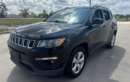 Diamond Black 2019 Jeep Compass Latitude
