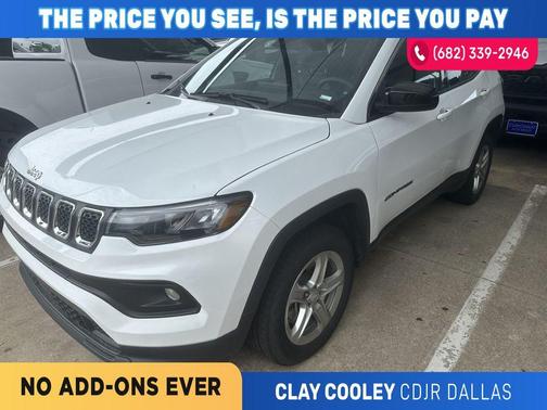 Bright White Clearcoat 2024 Jeep Compass Latitude