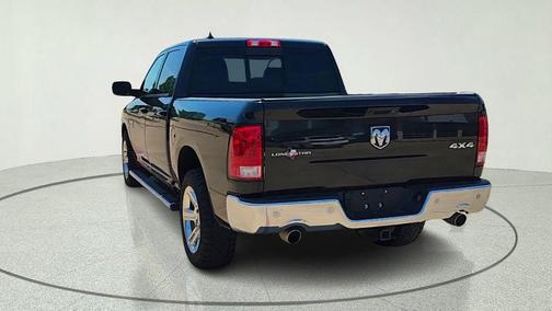 Brilliant Black Crystal Pearlcoat 2018 RAM 1500 Lone Star