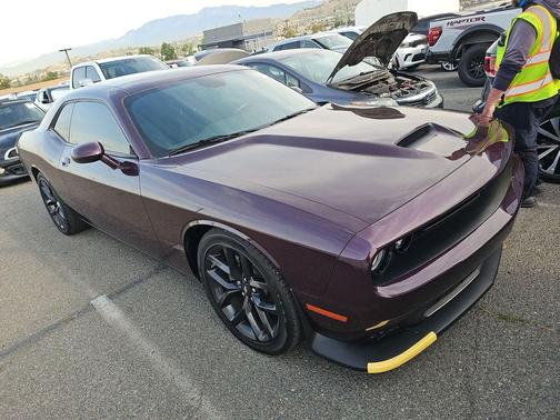 Hellraisin 2022 Dodge Challenger GT