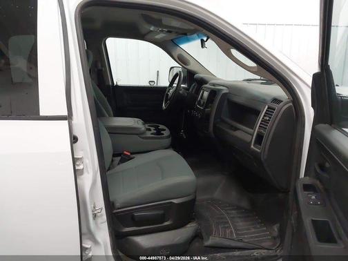 Bright White Clearcoat 2018 RAM 1500 ST