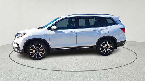 2022 Honda Pilot Touring 7-Passenger