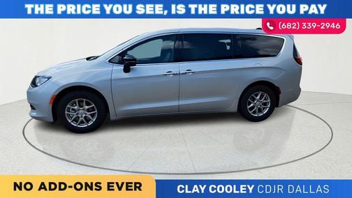 Silver Mist Clearcoat 2026 Chrysler Voyager LX