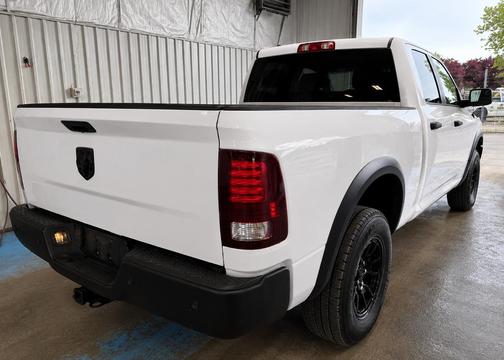 Bright White Clearcoat 2022 RAM 1500 Classic SLT
